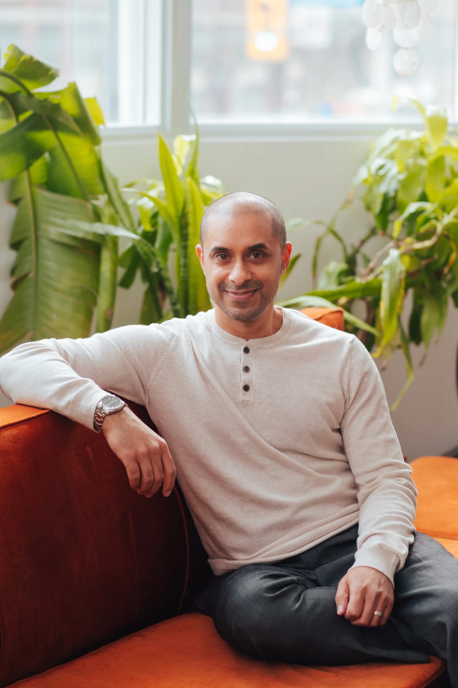 Sumeer Taneja, Registered Psychotherapist (Qualifying) supporting therapy for spiritual growth, burnout, stress, life transitions, and relationships to build a rich and fulfilling life